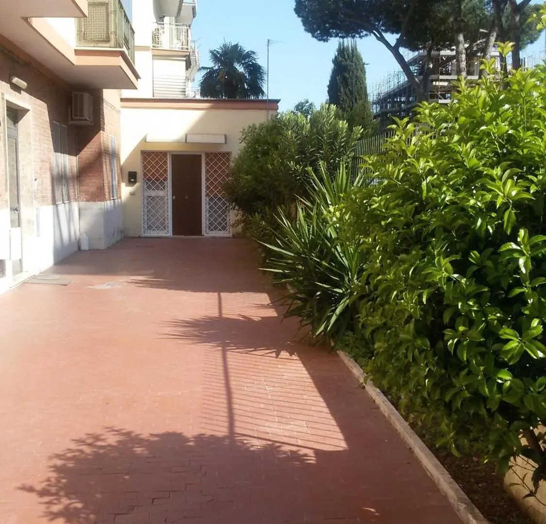 La Casetta Gialla Di Edoardo Rzym