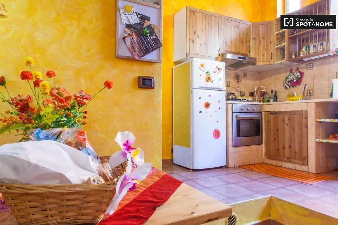 La Casetta Gialla Di Edoardo Rzym Apartament